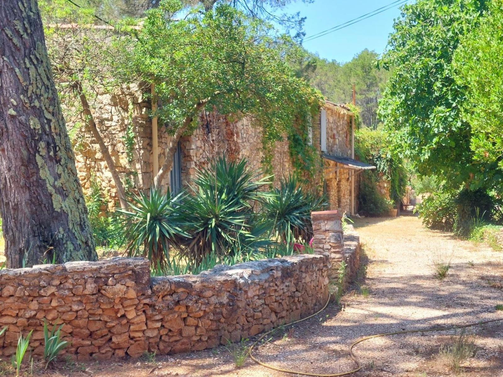 Superbe Bergerie En Coeur De Foret Avec Piscine Privee Lac Riviere Cascades Carcès Εξωτερικό φωτογραφία